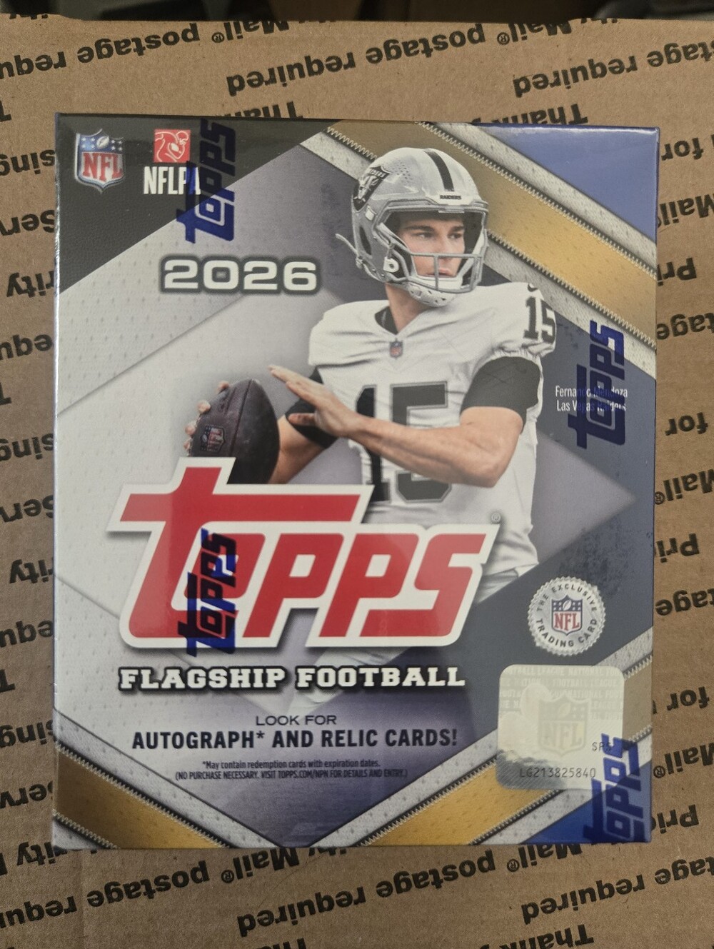 Topps 2026 Flagship Football Box Special Edition Mega Box
